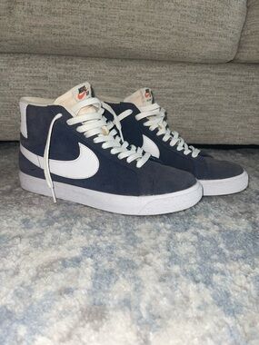 Nike blazers mid ‘77
